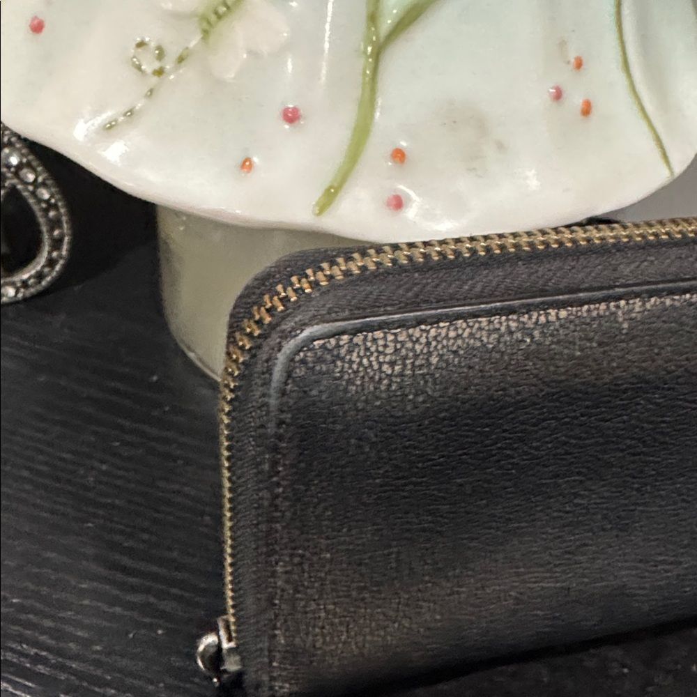 Coach Metallic Bronze Gold Black Pebbled Loved Leather Full Zip Wallet - Picture 7 of 7